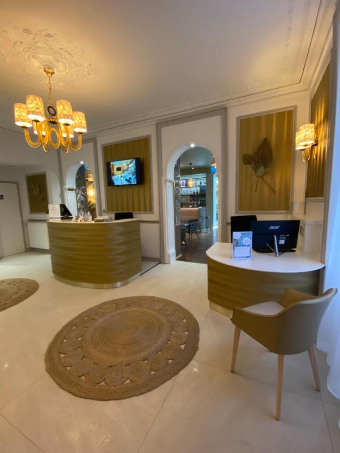 Hôtel La Ferrière Châteaubriant Esterno foto