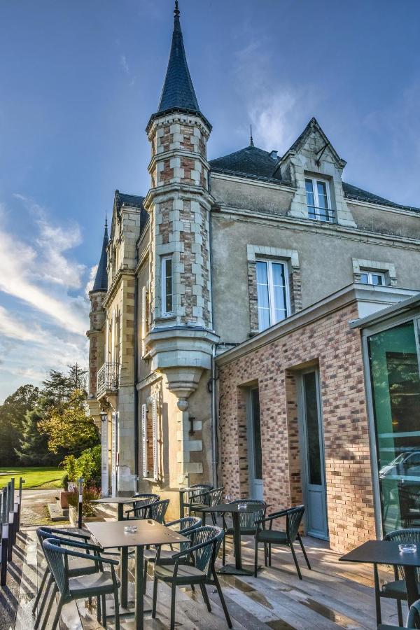 Hôtel La Ferrière Châteaubriant Esterno foto