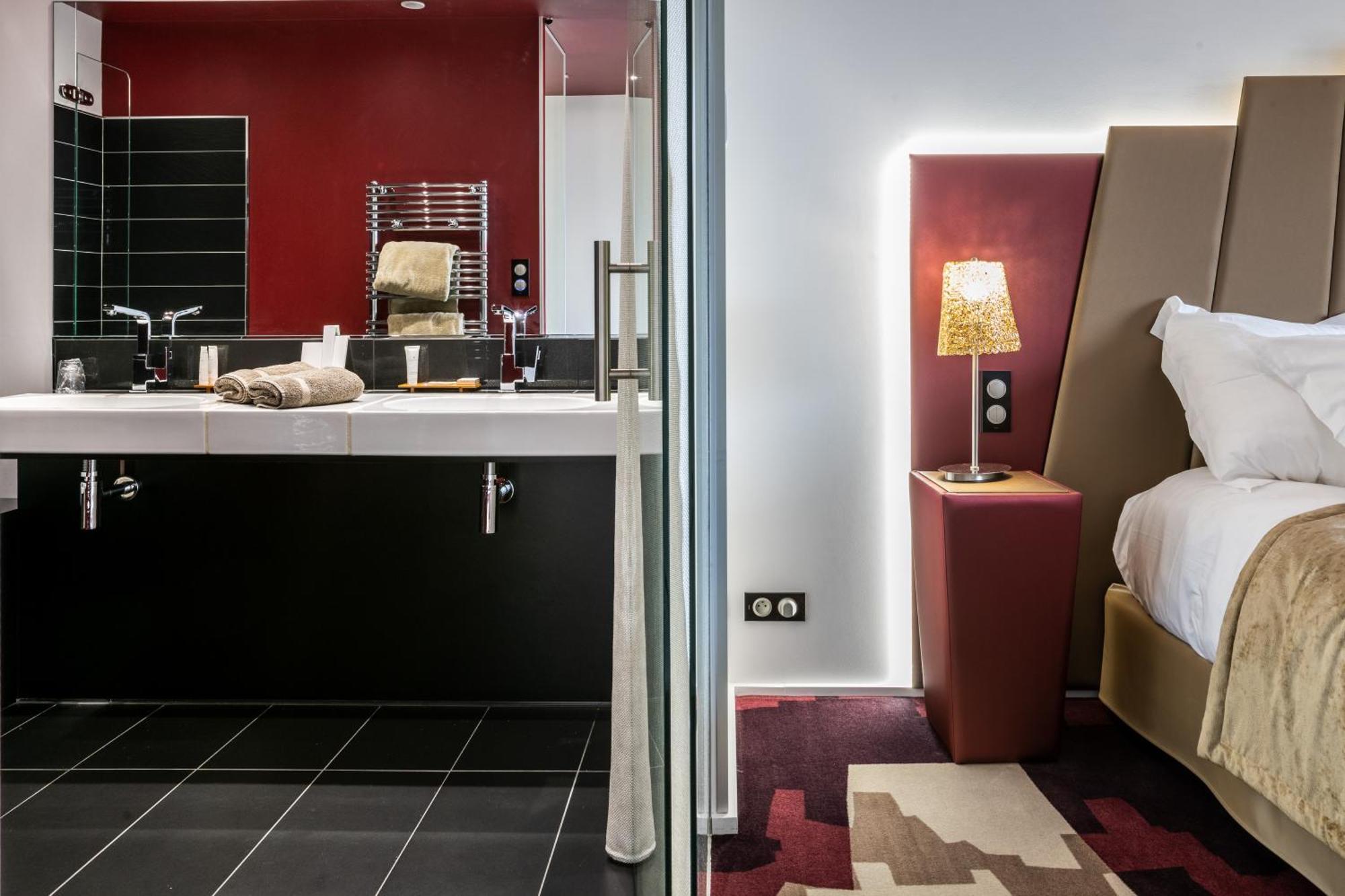 Hôtel La Ferrière Châteaubriant Esterno foto